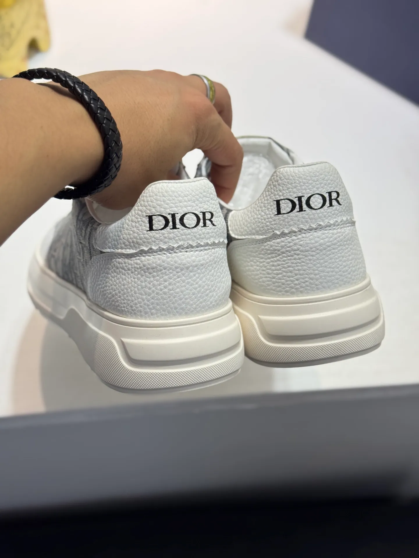 Men's Men's Shoes💰420【New Style】🦑🦑Dior🔥Christan Dior (Dior) hot style [new style] ⚠⚠️Top purchasing 🔍🔍men's casual shoes, upper cowhide stitched with Dijia special fabrics, soles: original soles specially provided by the original factory, exclusive movable molded soles super comfortable, original factory single goods, 🔍🔍high-quality multi-color splicing design, exquisite workmanship, unique, Sheepskin lining💪Details determine quality, we only make shoes with care, you can enter and leave the counter at will, welcome to compare🇮🇹Size: 38-44 (45 customized